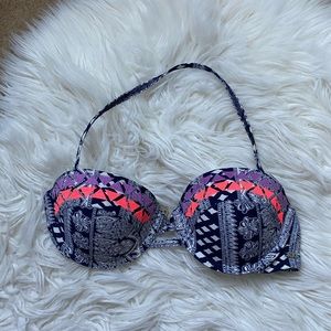 Pattered bikini top